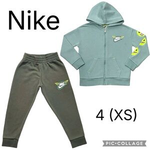 Nike Art of Play Zip-Up Hoodie & Sweatpant Set